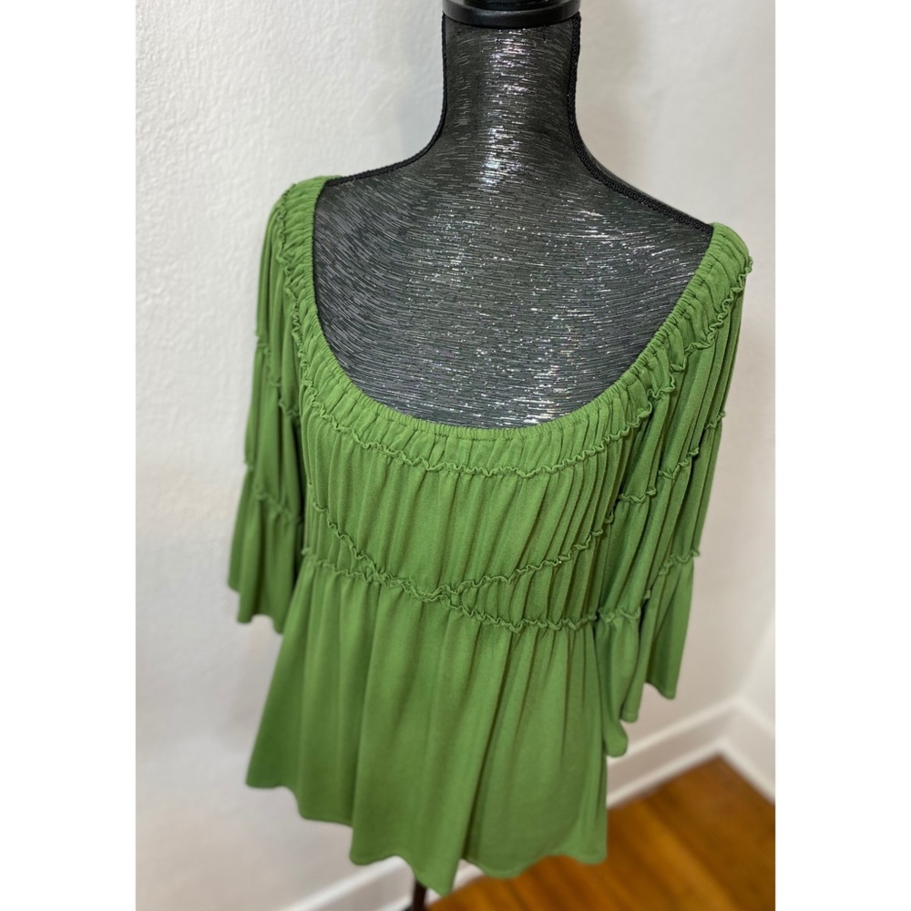 MSSP Green Ruched Top with 3/4 Length Sleeves Sz S